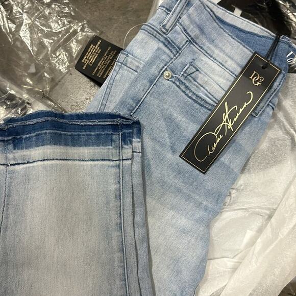 DG2 by Diane Gilman Classic Stretch Skinny Jeans NWT Size 0P - Picture 3 of 7